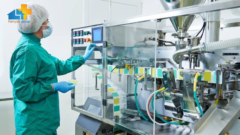 چرا همکاری با فامیاب بهترین مسیر برای ورود به بازار کارخانه‌ های داروسازی است؟
